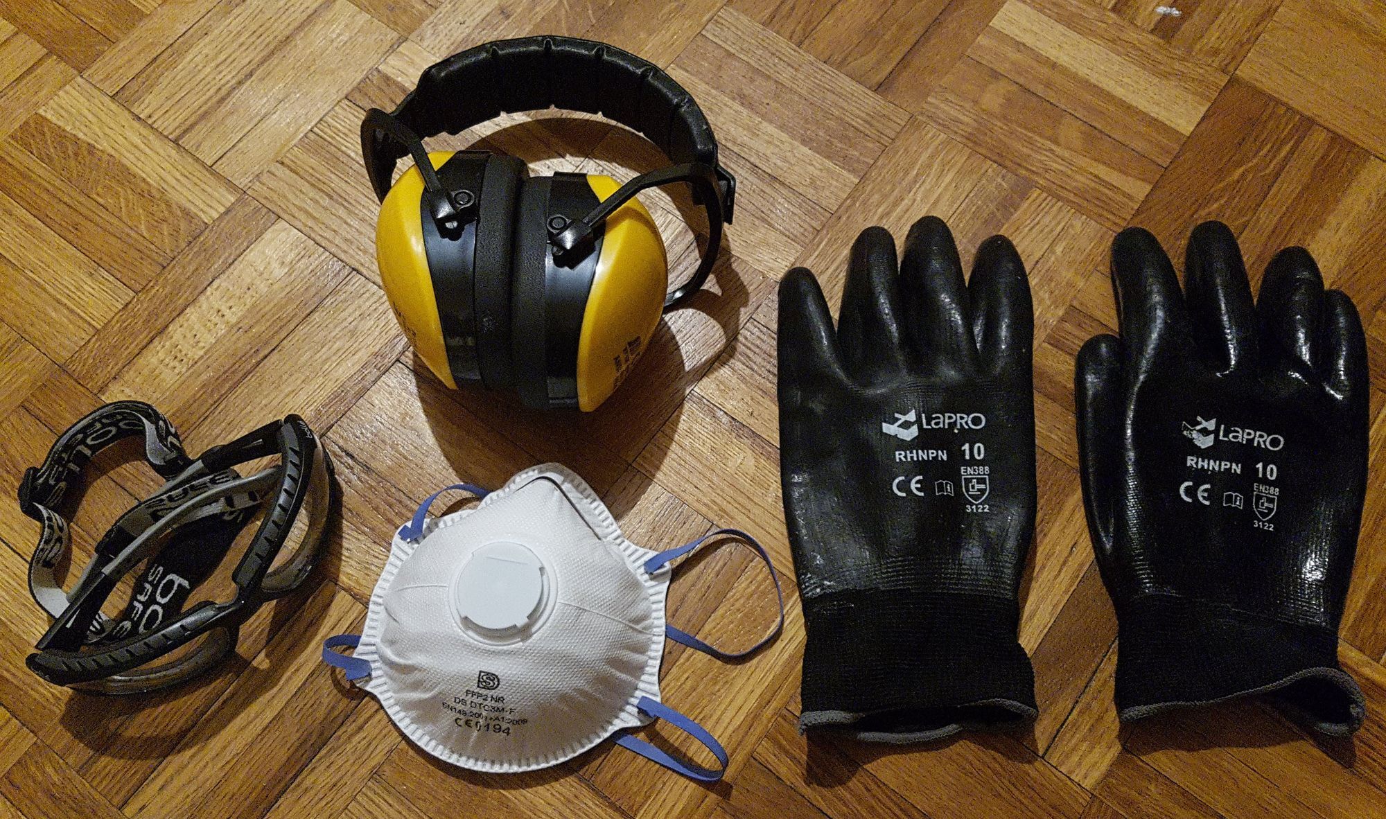 Equipement de protection physique et auditif
