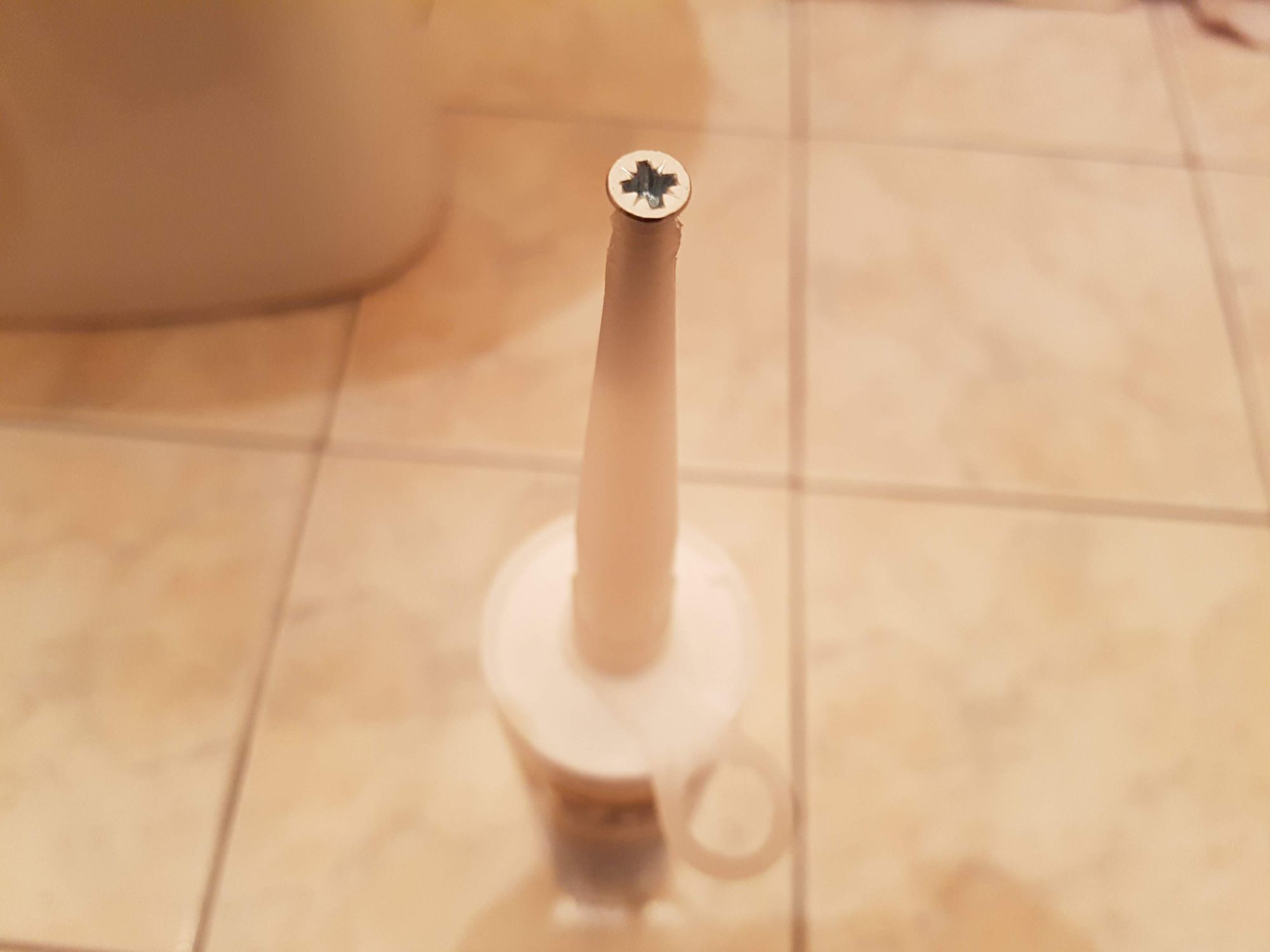 Cartouche de silicone refermée avec une vis